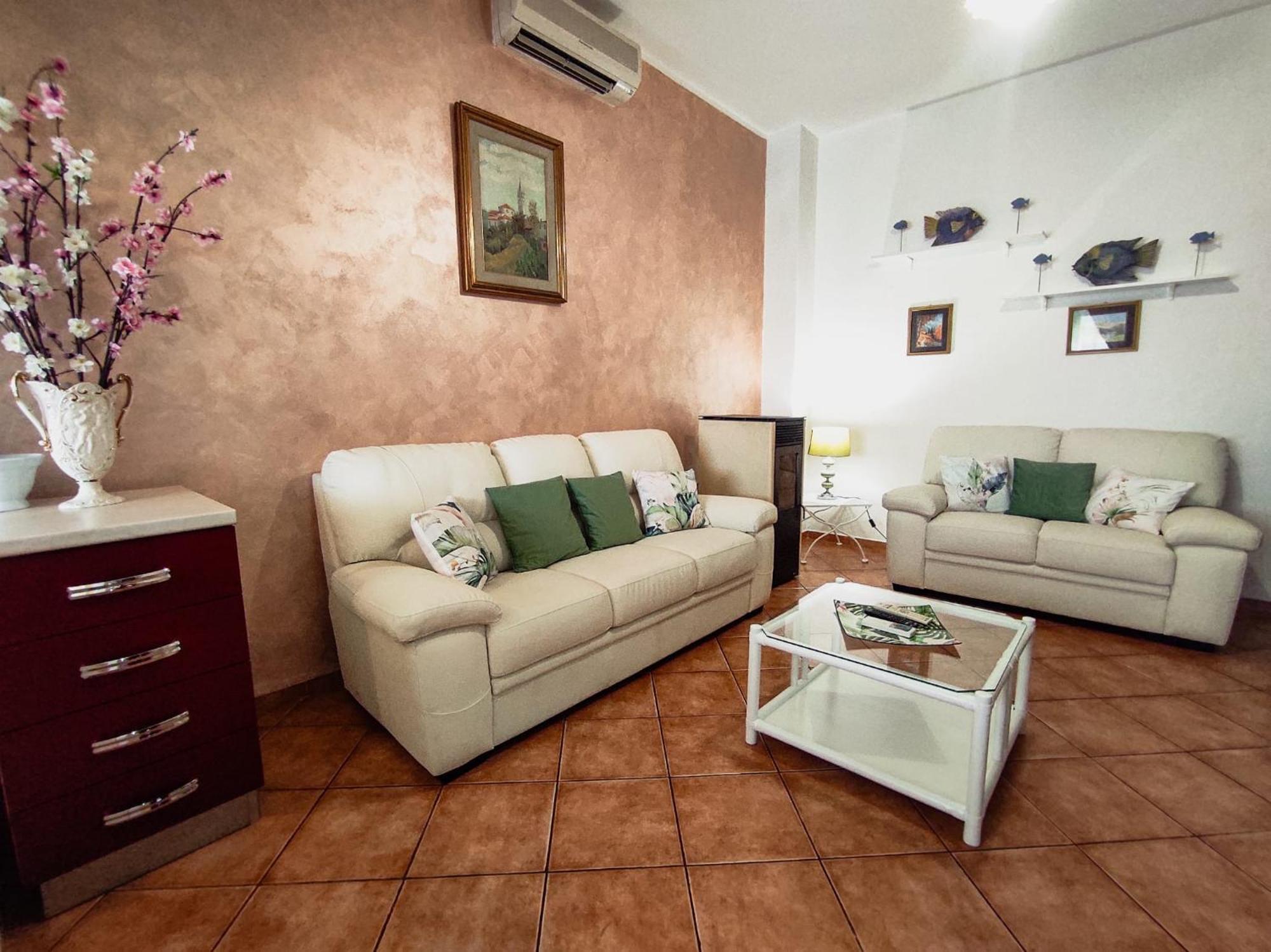 Appartamento Casa GIULIA al centro di Olbia Esterno foto