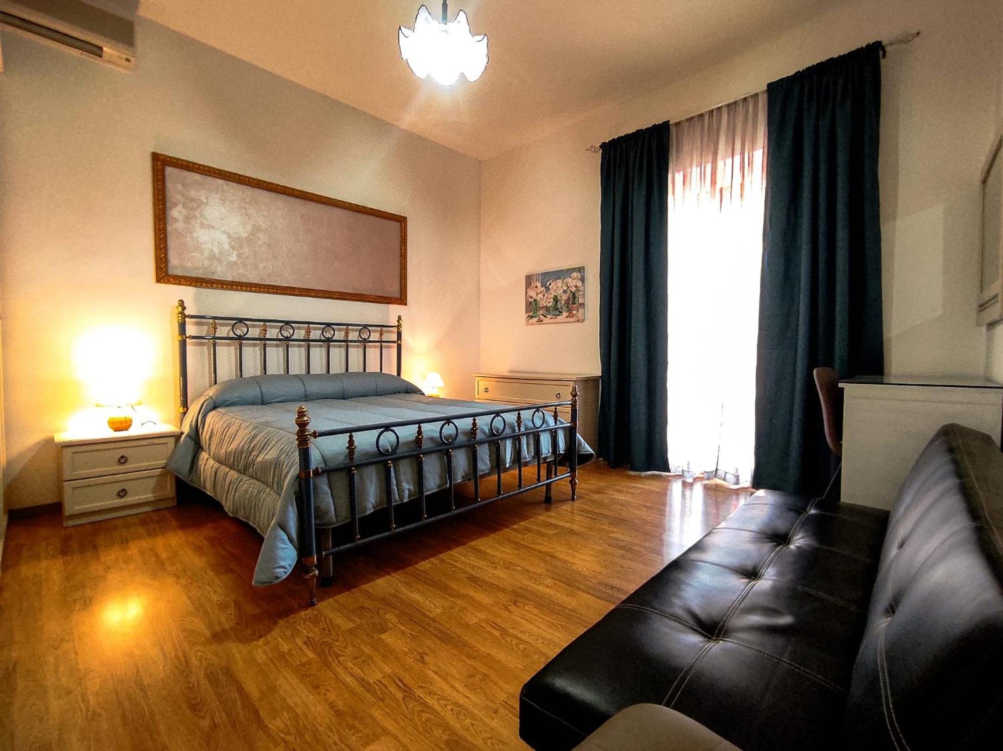 Appartamento Casa GIULIA al centro di Olbia Esterno foto