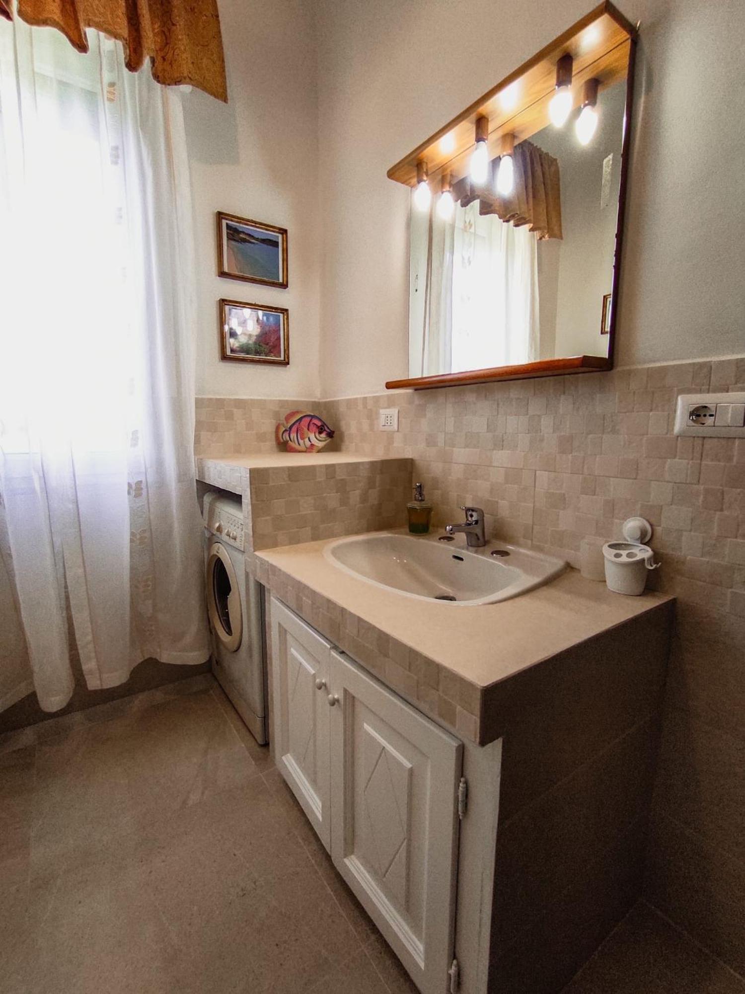 Appartamento Casa GIULIA al centro di Olbia Esterno foto